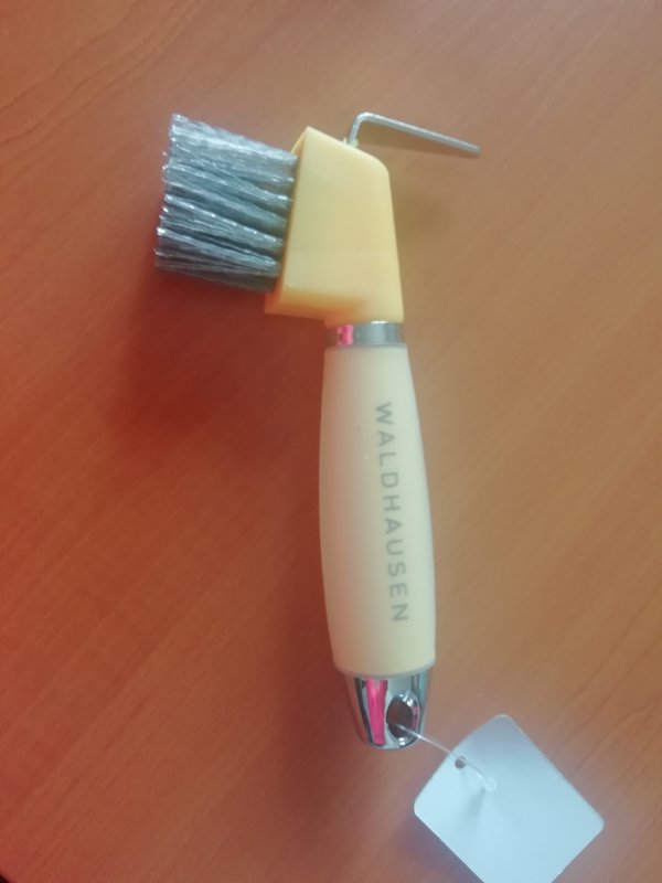 Žlutý